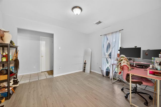 12811 Roandale Drive, Houston, TX 77048