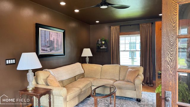 801 N Ball Street, Owosso, MI 48867