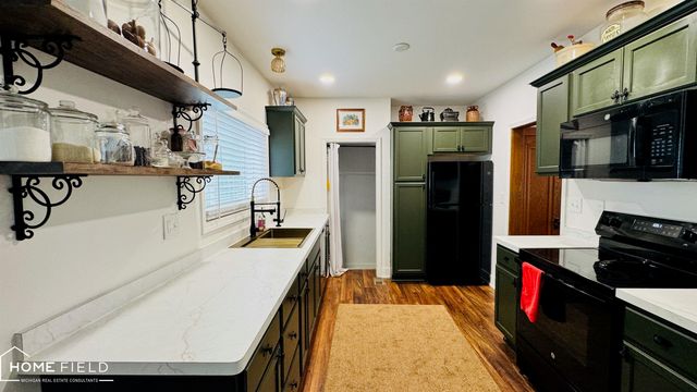 801 N Ball Street, Owosso, MI 48867