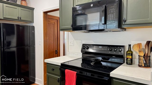 801 N Ball Street, Owosso, MI 48867