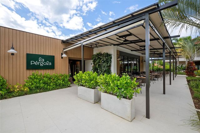 247 CAMINO DEL FLAMBOYAN STREET, Dorado, PR 00646