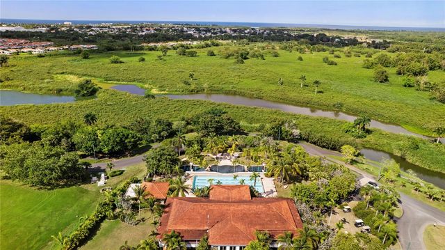 247 CAMINO DEL FLAMBOYAN STREET, Dorado, PR 00646