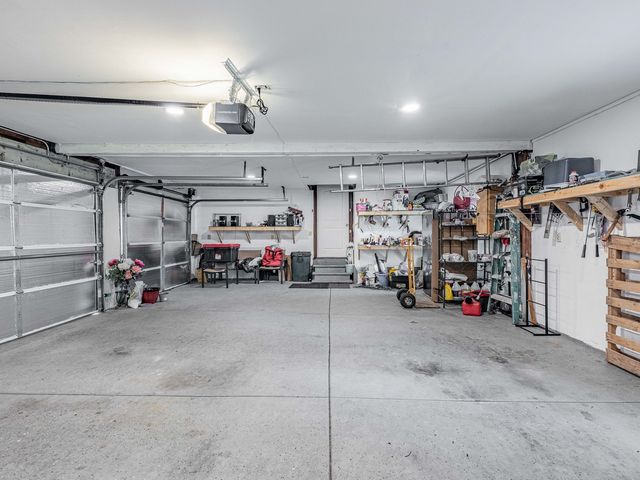 1045 Palace Street, Aurora, IL 60506