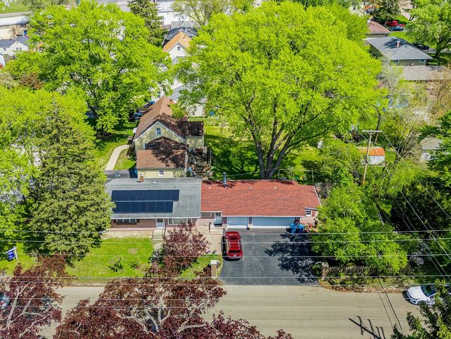 1045 Palace Street, Aurora, IL 60506