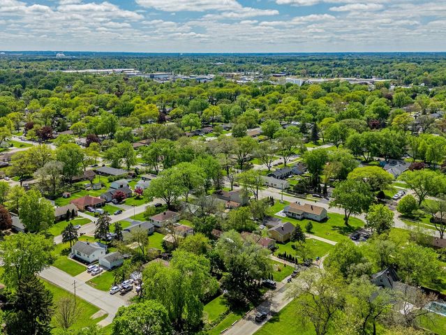 1045 Palace Street, Aurora, IL 60506