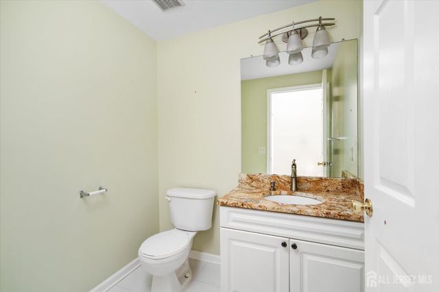 80 Tennyson Road, East Windsor, NJ 08520