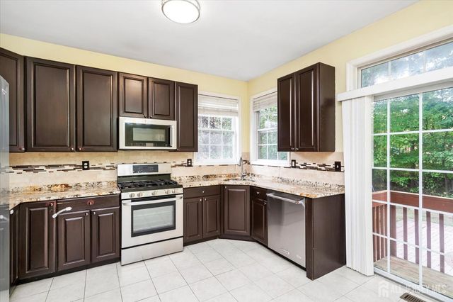 80 Tennyson Road, East Windsor, NJ 08520