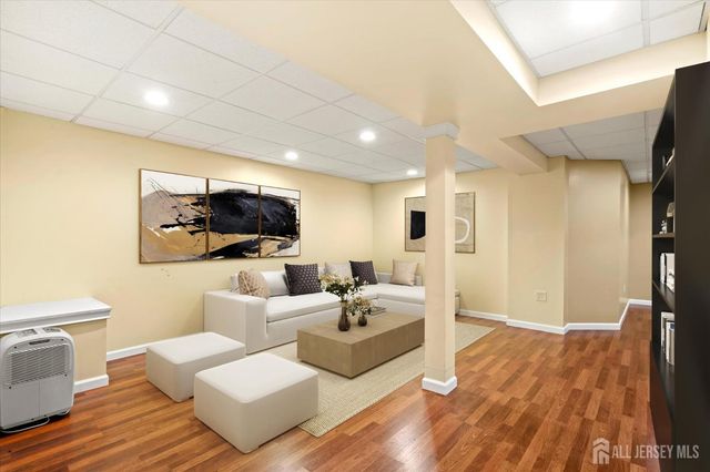 80 Tennyson Road, East Windsor, NJ 08520