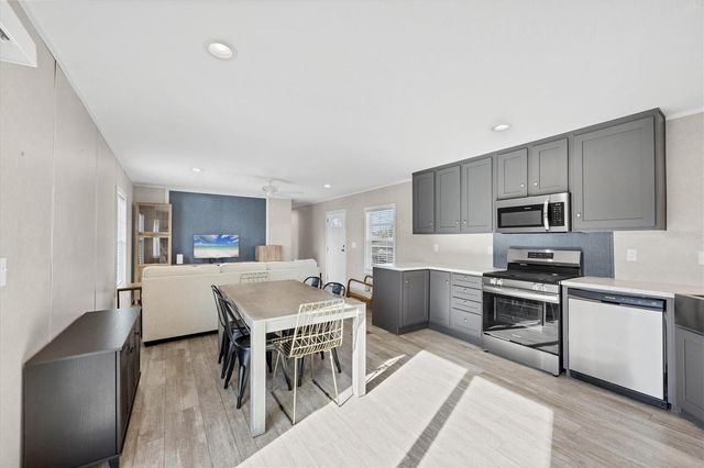 3230 SMITH STREET, Englewood, FL 34224