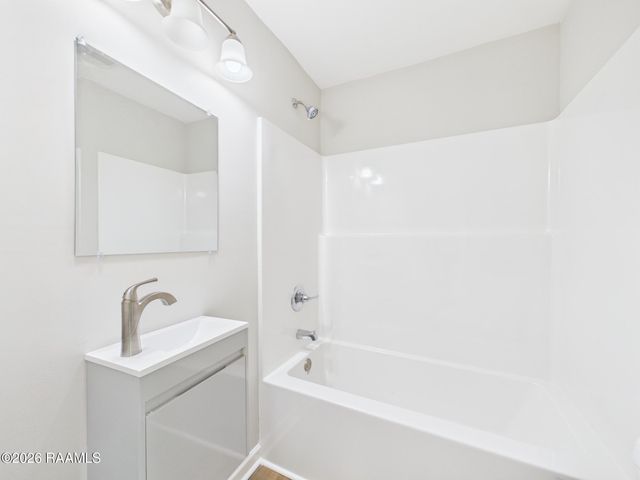 908 Saint Charles Street, Lafayette, LA 70501
