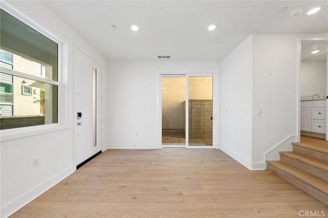 322 Proctor, Irvine, CA 92618