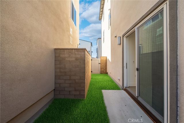 322 Proctor, Irvine, CA 92618