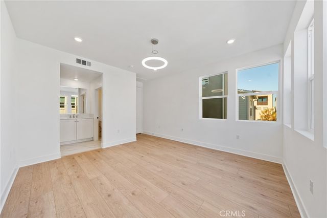 322 Proctor, Irvine, CA 92618