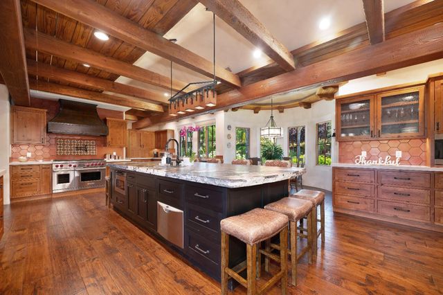 5905 Barton Rd, Loomis, CA 95650