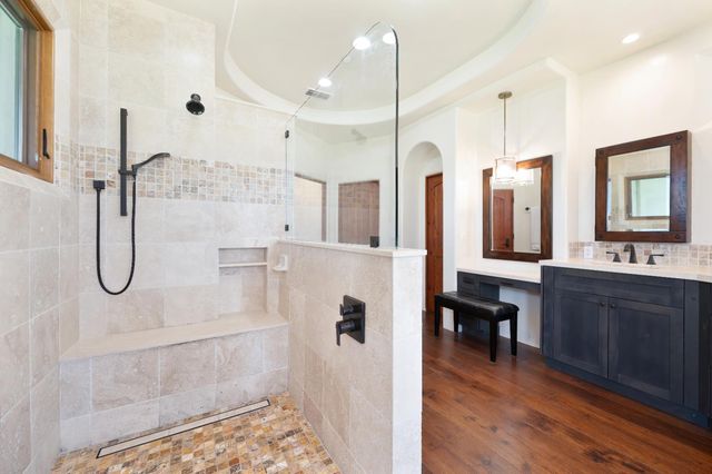 5905 Barton Rd, Loomis, CA 95650