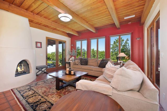 5905 Barton Rd, Loomis, CA 95650