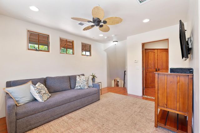 5905 Barton Rd, Loomis, CA 95650