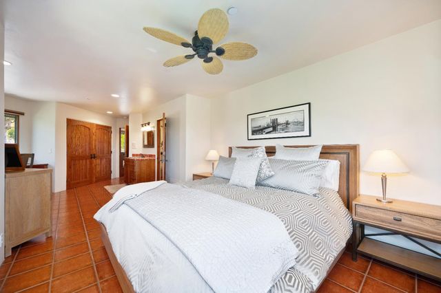 5905 Barton Rd, Loomis, CA 95650