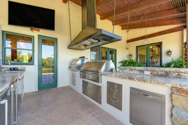 5905 Barton Rd, Loomis, CA 95650