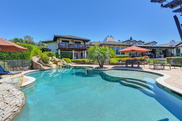 5905 Barton Rd, Loomis, CA 95650