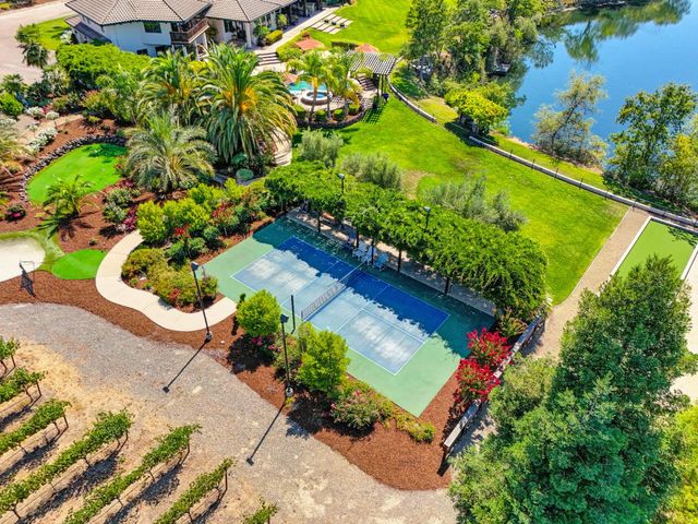 5905 Barton Rd, Loomis, CA 95650