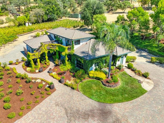 5905 Barton Rd, Loomis, CA 95650
