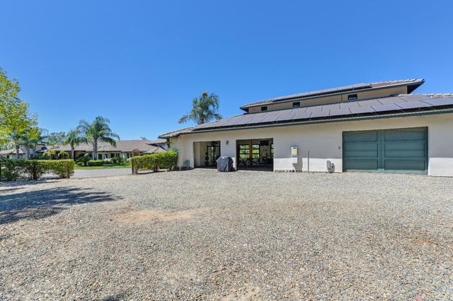5905 Barton Rd, Loomis, CA 95650