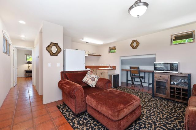 5905 Barton Rd, Loomis, CA 95650