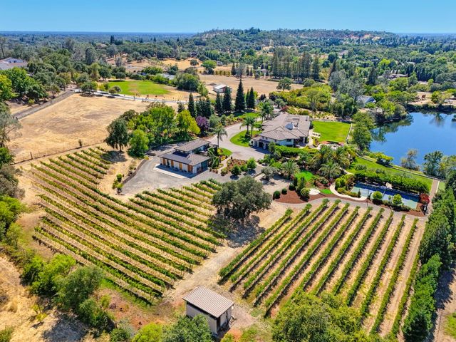 5905 Barton Rd, Loomis, CA 95650