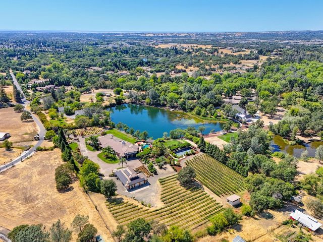 5905 Barton Rd, Loomis, CA 95650