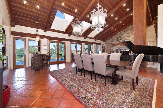 5905 Barton Rd, Loomis, CA 95650
