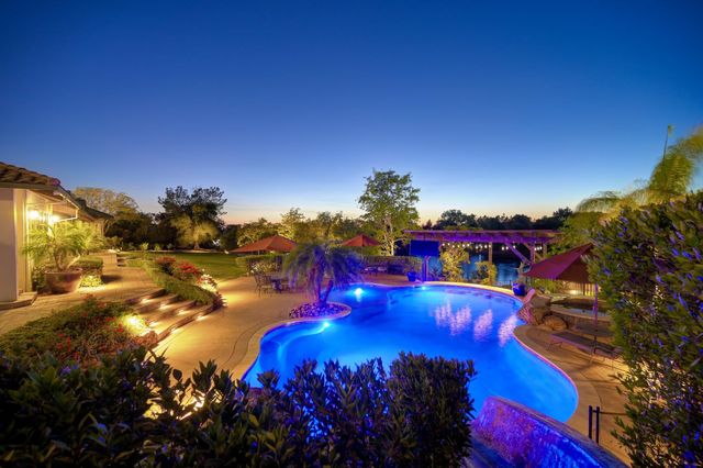 5905 Barton Rd, Loomis, CA 95650