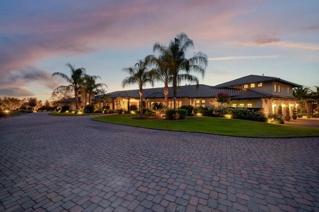 5905 Barton Rd, Loomis, CA 95650