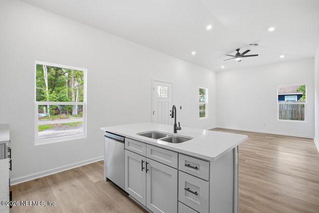12164 LYONS Street, Jacksonville, FL 32224