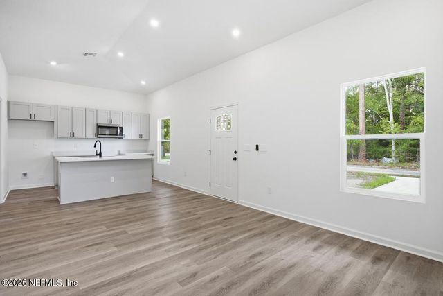 12164 LYONS Street, Jacksonville, FL 32224