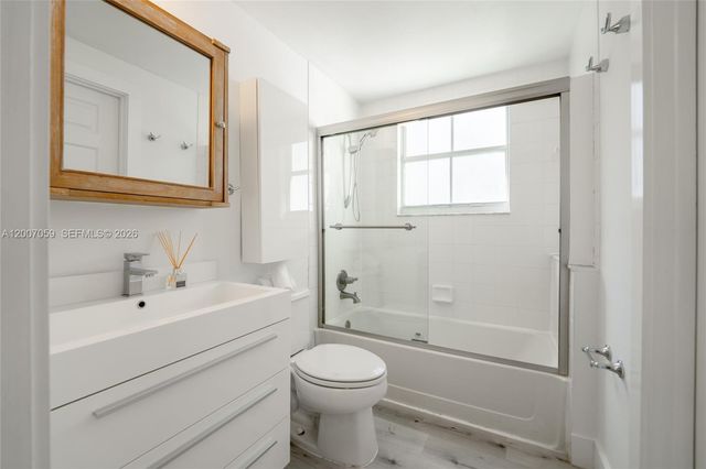 3245 NE 184th St 13109, Aventura, FL 33160