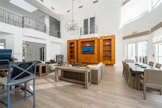 3245 NE 184th St 13109, Aventura, FL 33160