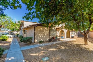 5917 Smoke Ranch Road B, Las Vegas, NV 89108