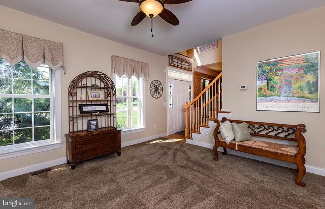 114 CRABAPPLE CT, Hummelstown, PA 17036