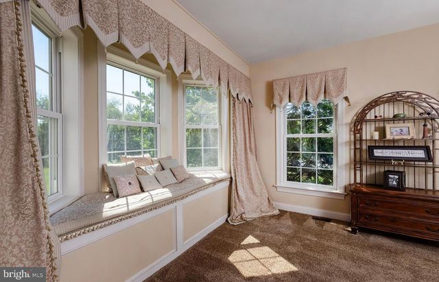 114 CRABAPPLE CT, Hummelstown, PA 17036