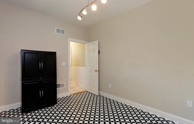 114 CRABAPPLE CT, Hummelstown, PA 17036