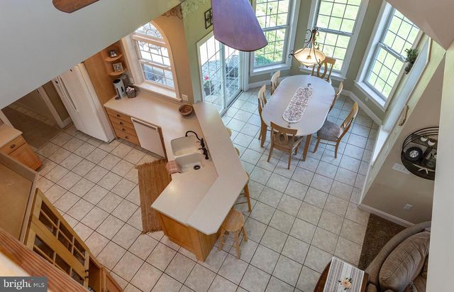 114 CRABAPPLE CT, Hummelstown, PA 17036