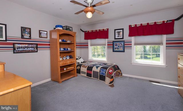 114 CRABAPPLE CT, Hummelstown, PA 17036
