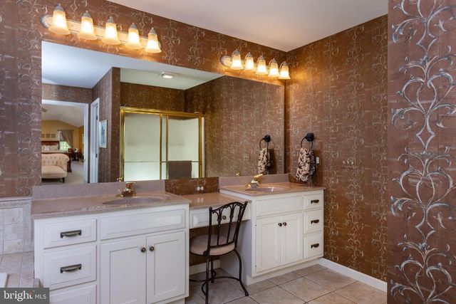 114 CRABAPPLE CT, Hummelstown, PA 17036