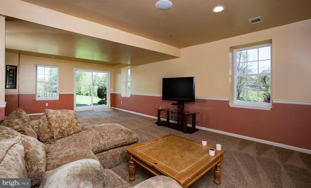 114 CRABAPPLE CT, Hummelstown, PA 17036