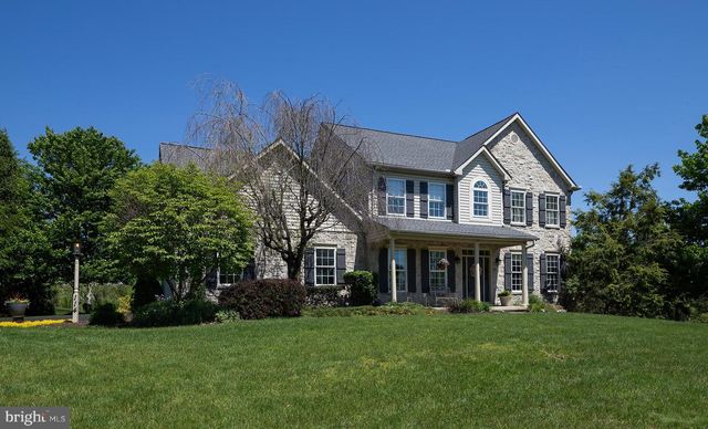 114 CRABAPPLE CT, Hummelstown, PA 17036