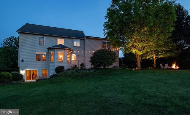 114 CRABAPPLE CT, Hummelstown, PA 17036