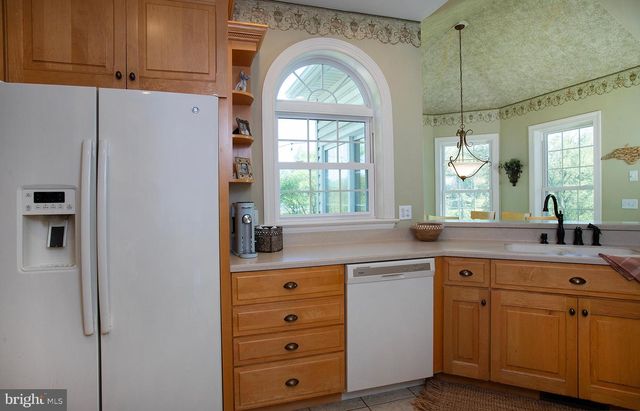 114 CRABAPPLE CT, Hummelstown, PA 17036