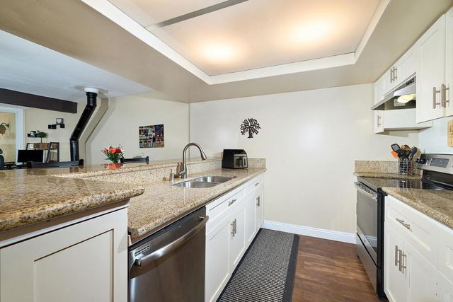 2412 Altisma Way C, Carlsbad, CA 92009