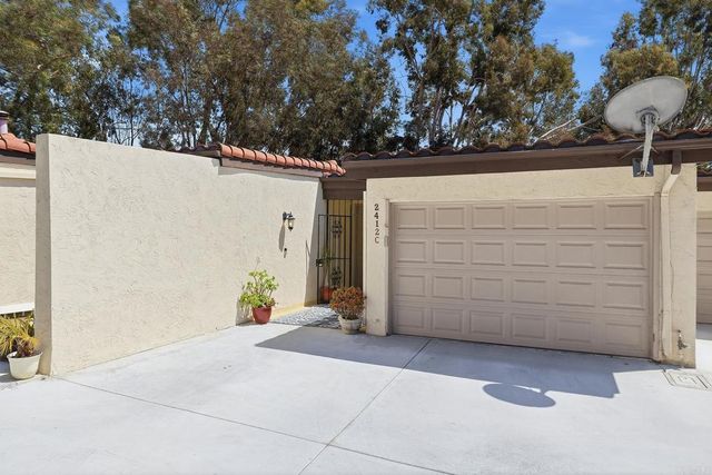 2412 Altisma Way C, Carlsbad, CA 92009